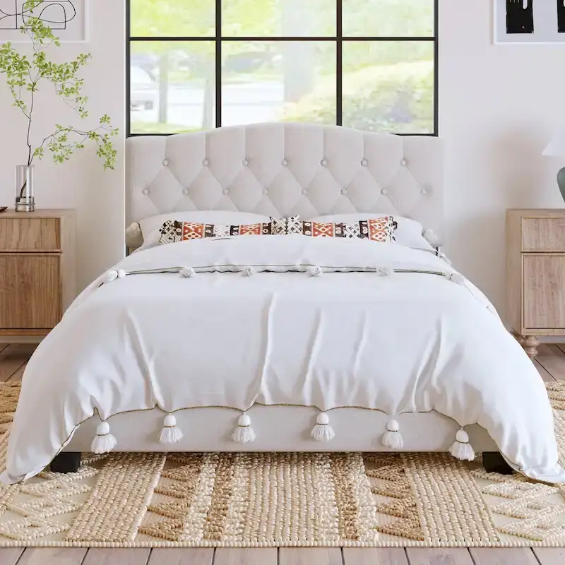 Upholstered Sofa with Tufted Cushions