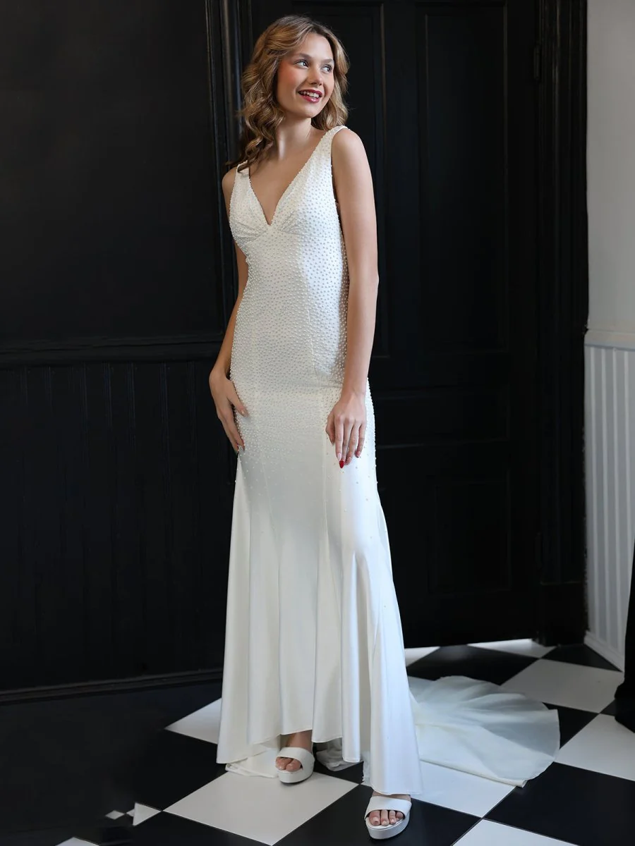 Mermaid Deep V-Neck Beaded Satin Long Prom Dress