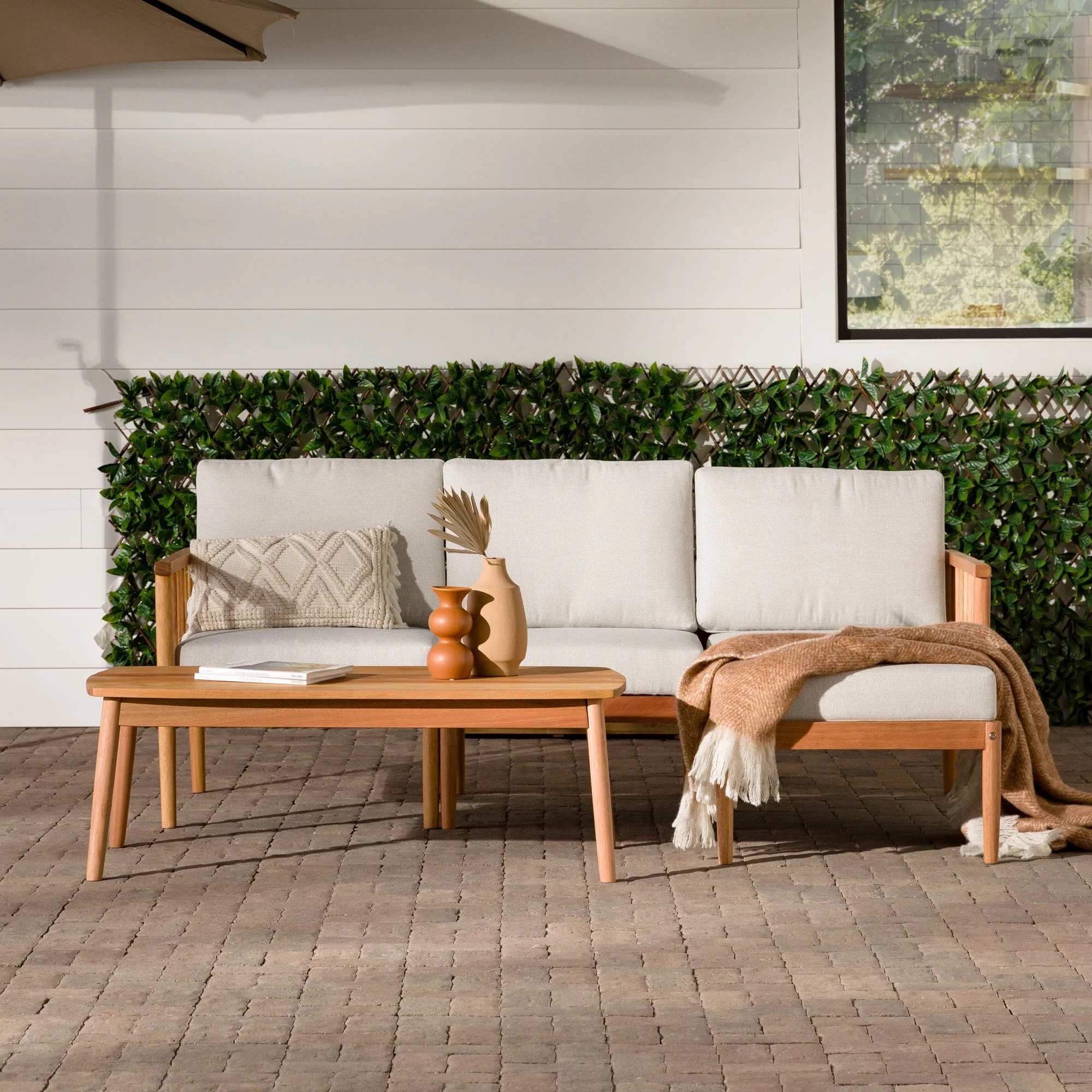 Circa Modern 4-Piece Spindle Solid Wood Outdoor L-Shaped Sectional Set