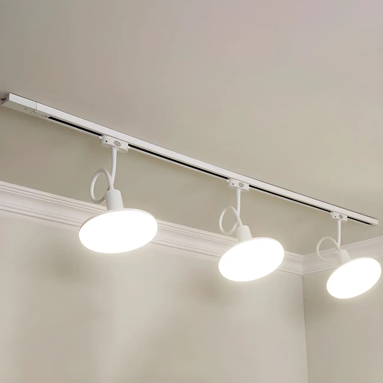 5-Light Modern LED Track Lighting with Adjustable Head