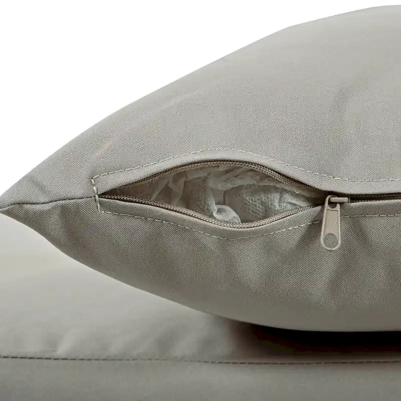 Patio 2-Person Daybed with Cushions and Pillows