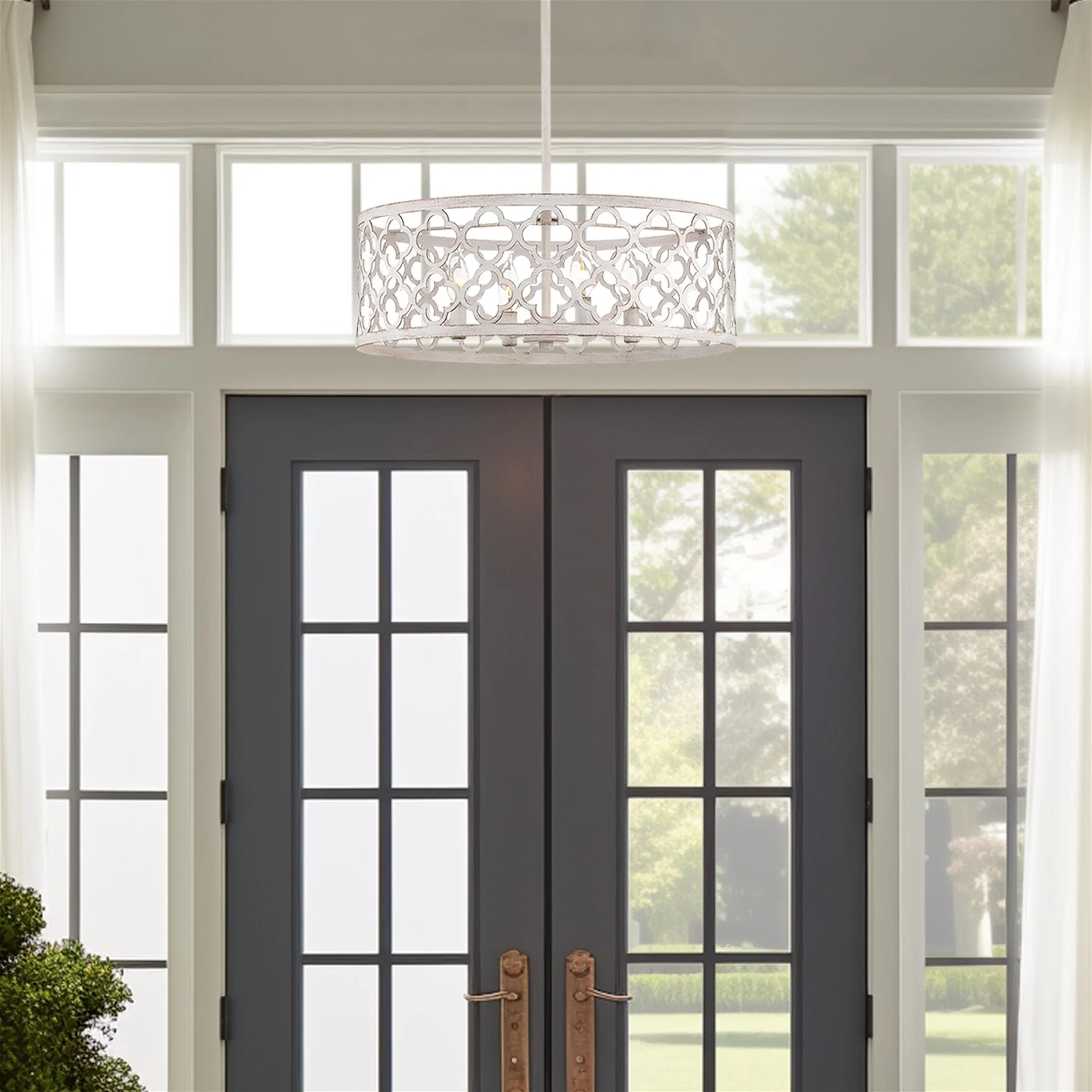 Sutton 20 4-Light Modern Chandelier