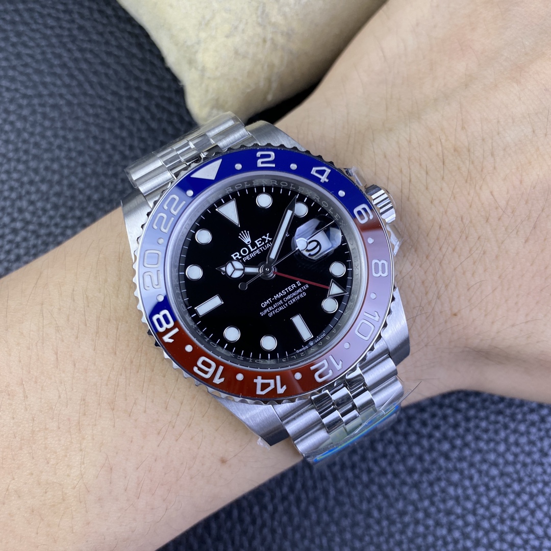 Rolex GMT-Master II Pepsi replica 3285 movement wrist shot