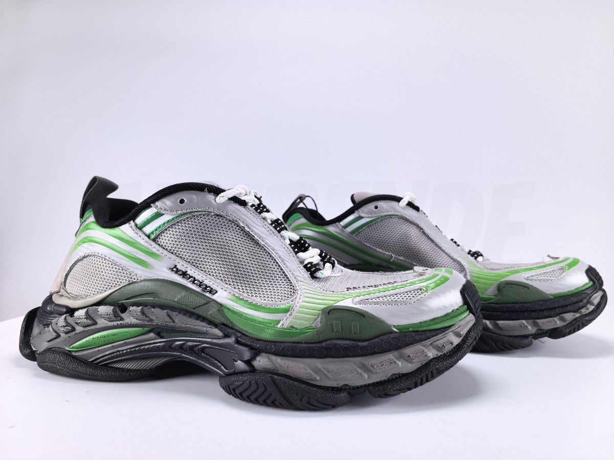 Balenciaga Triple S .2 - Aktrende