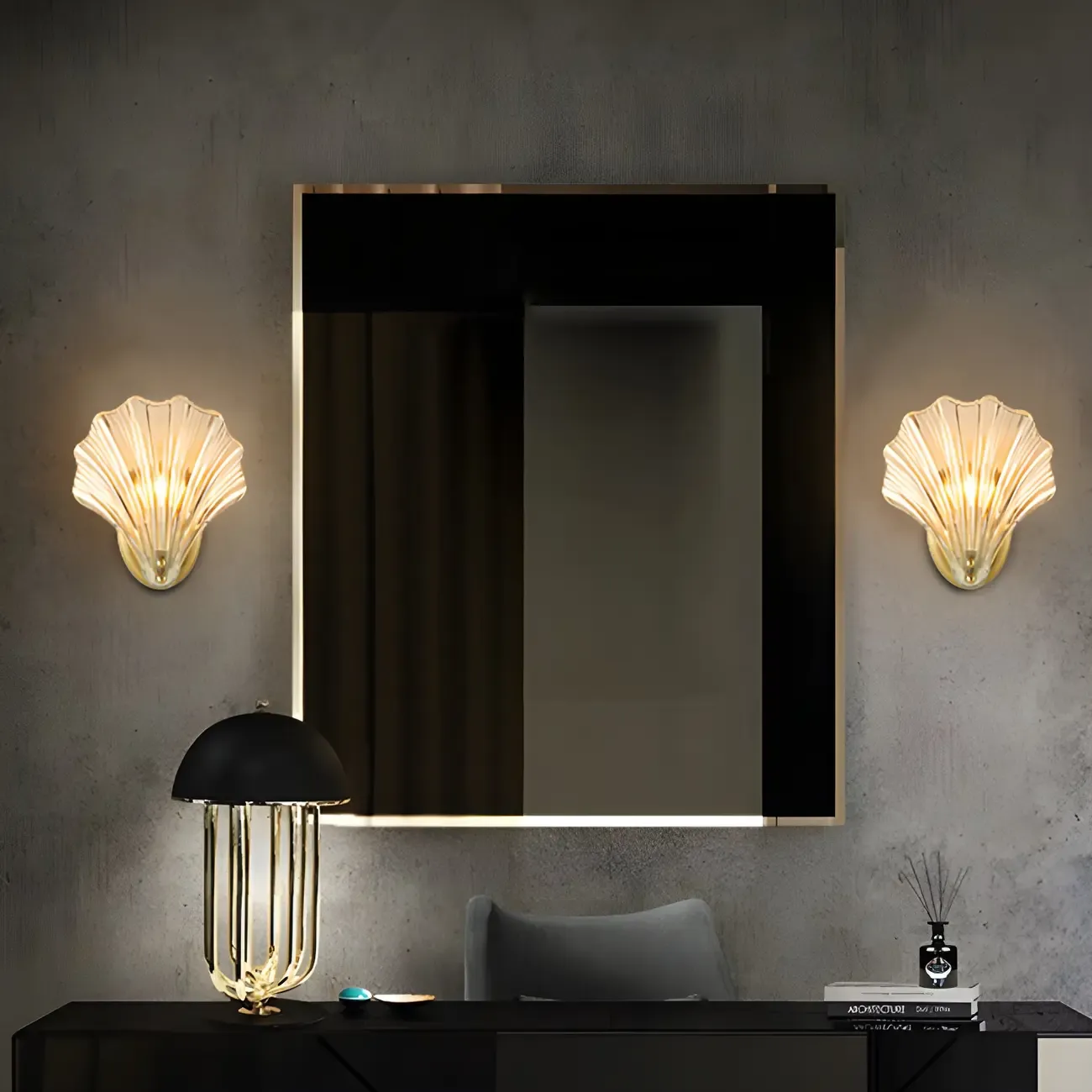 Artistic Glass Gold Shell Wall Sconce