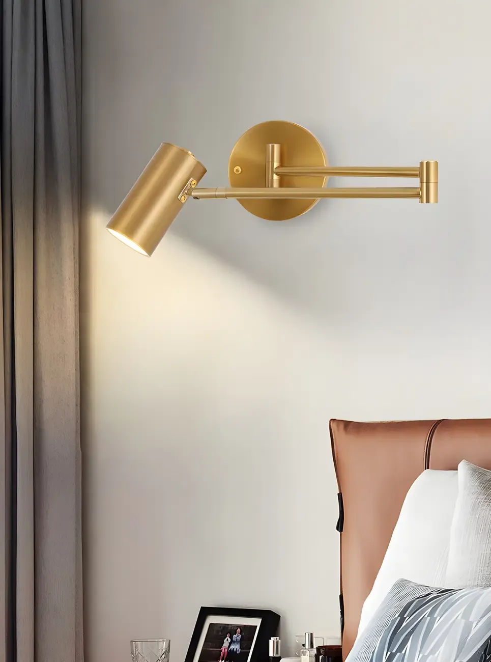 1-Light Cylindrical Metal Arm Swing Wall Light