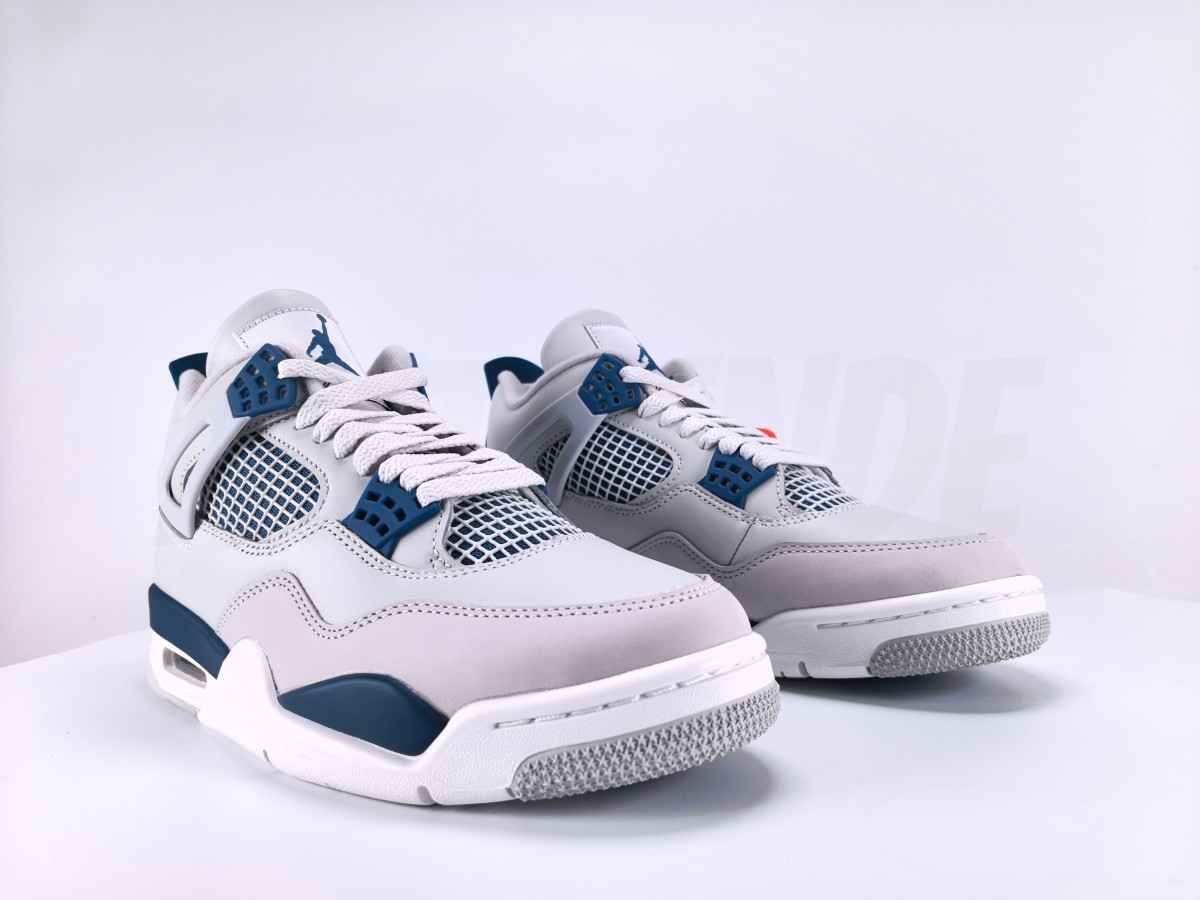 Jordan 4 Retro Military Blue (2024) - Aktrende