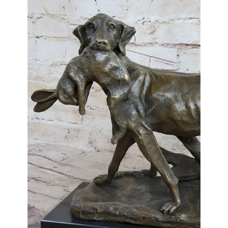 Hot Cast Bronze Sculpture Of Hunting Dog Retriever With Imitative Rabbit In Mouth