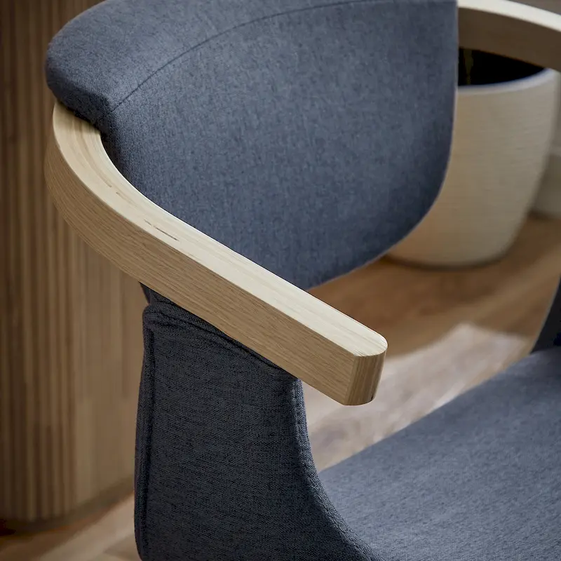 Art Leon Swivel Dining Chair