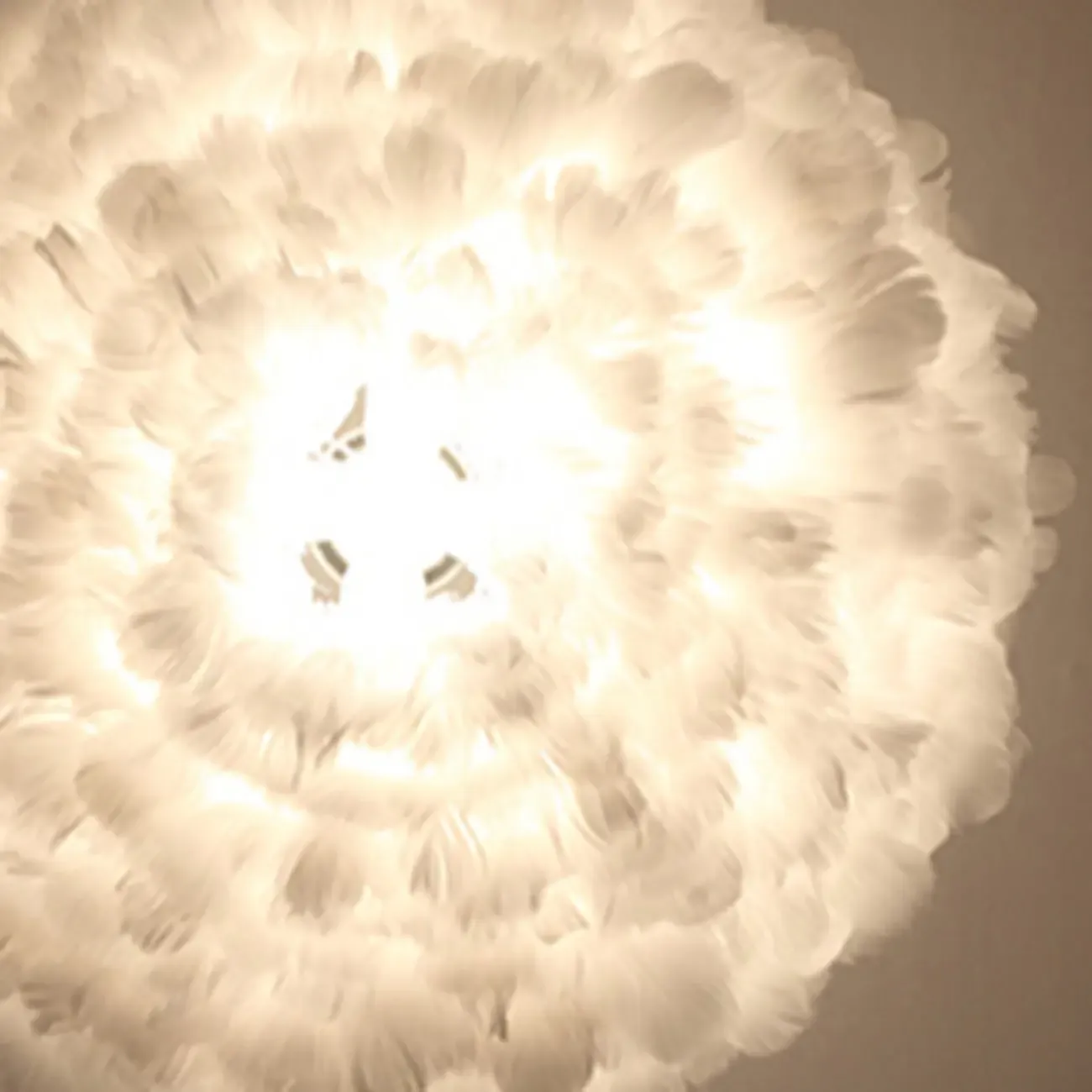 Modern White Feather Pendant Light Height Adjustable