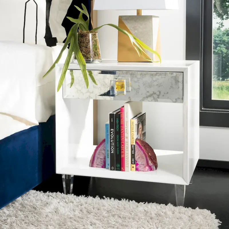 Couture Myrthe Eglomise Side Table- White - 24 W x 18 L x 25 H - 24Wx18Dx25H