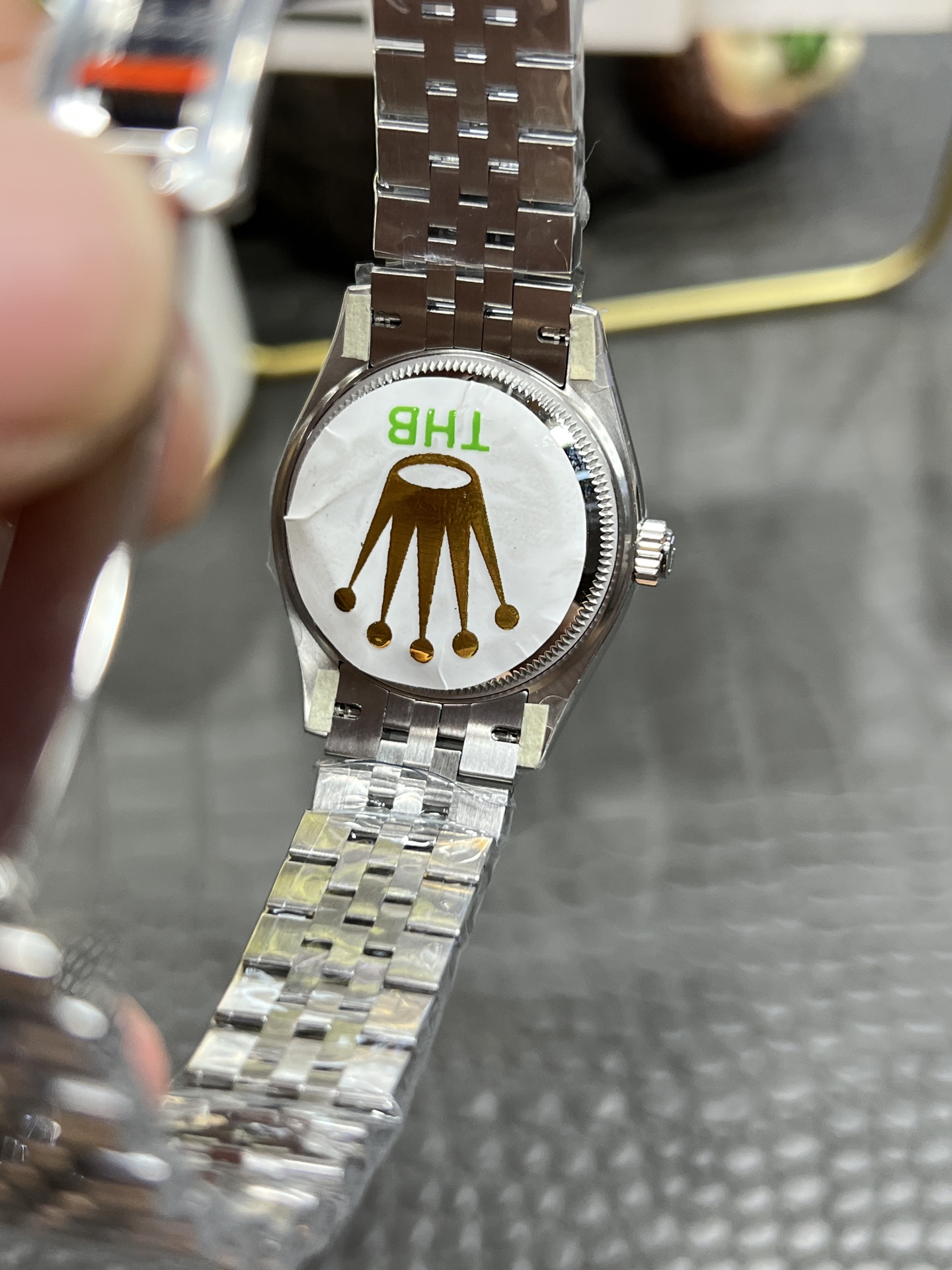 ساعة رولكس مقلد عالية الجودة Datejust فضية مع سوار Jubilee وملصق THB