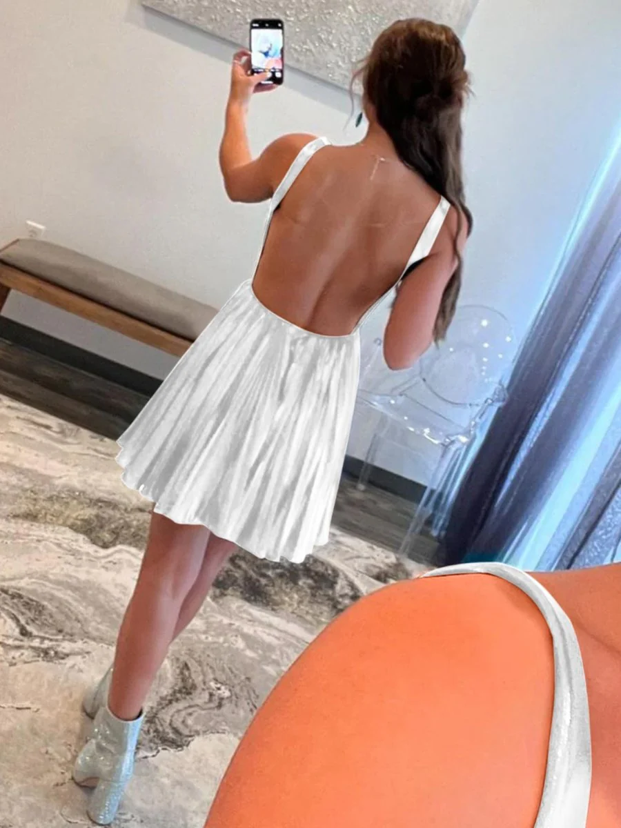 White - V Neck A-Line Metallic Pleated Short Homecoming Dresses