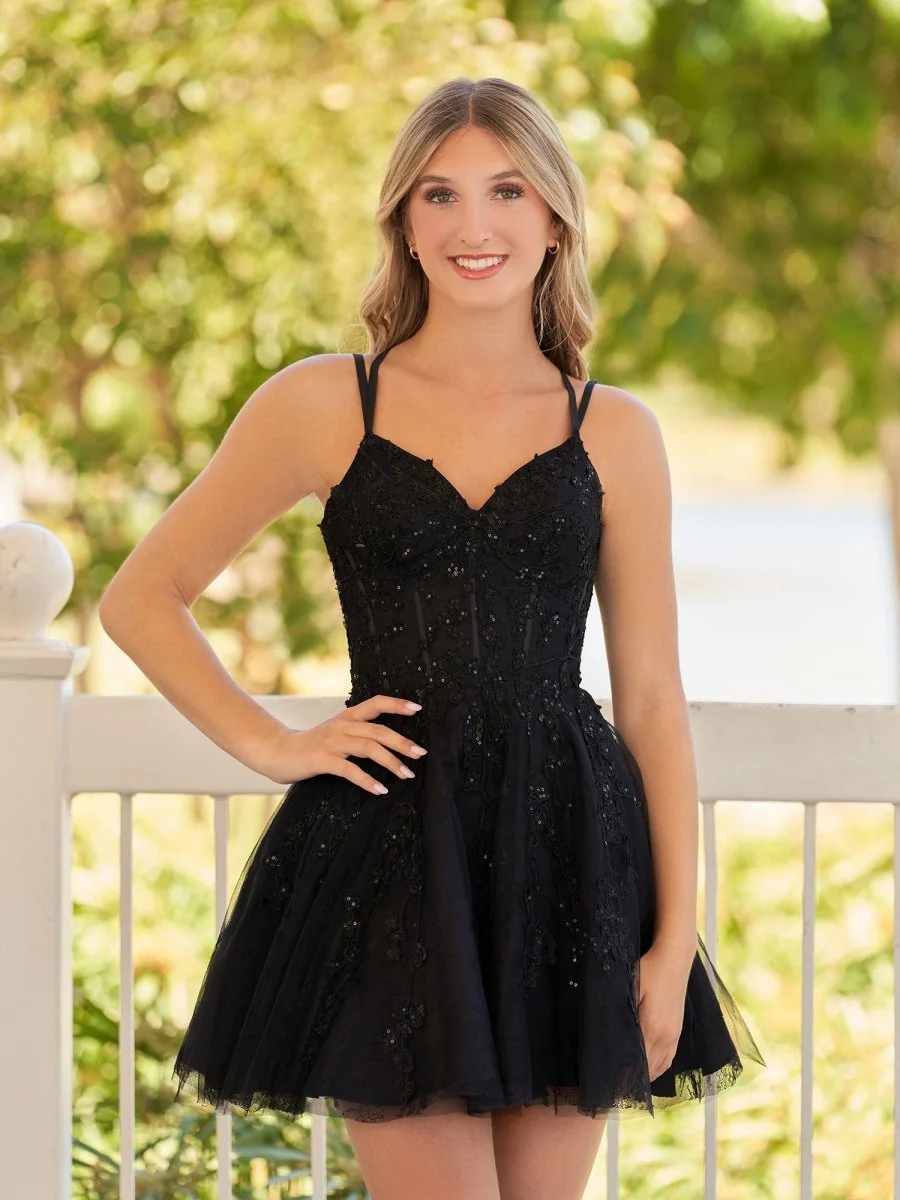 A-Line Lace Spaghetti-Straps Black short Homecoming Dress