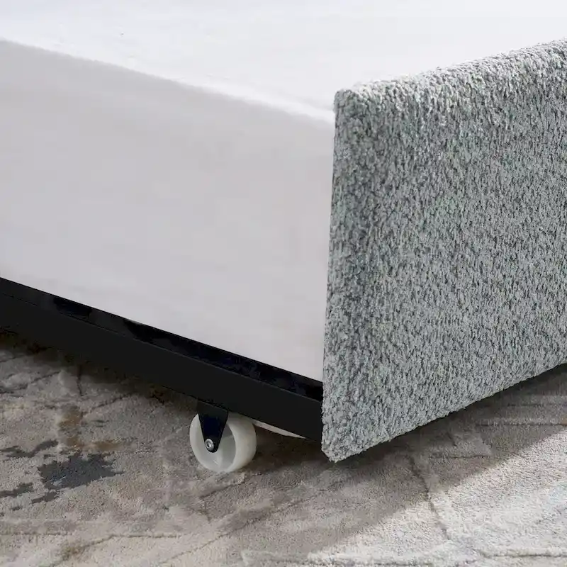 Full Boucle Daybed with Trundle
