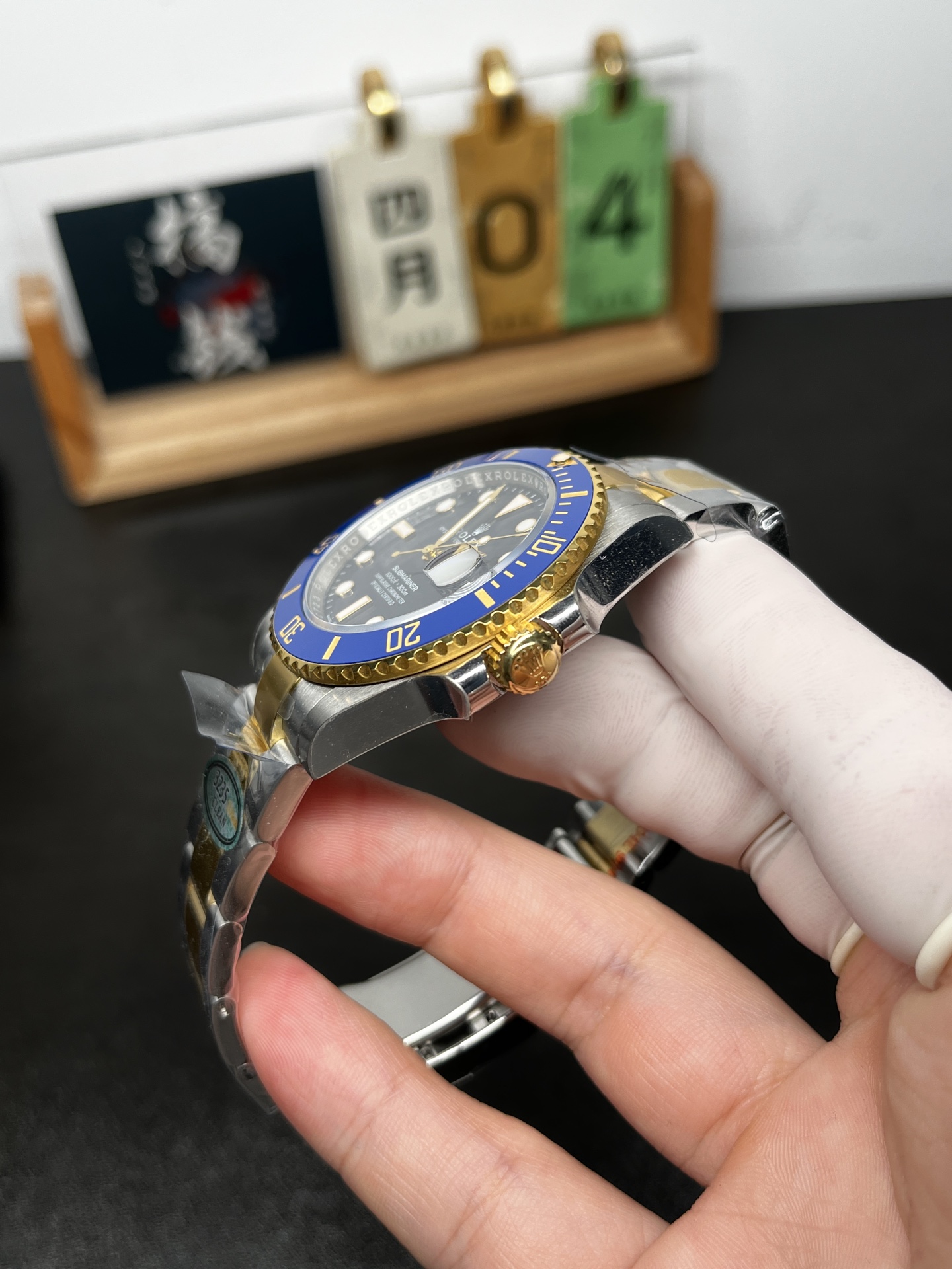 1:1 Swiss quality Rolex replica showing case and bracelet finishing