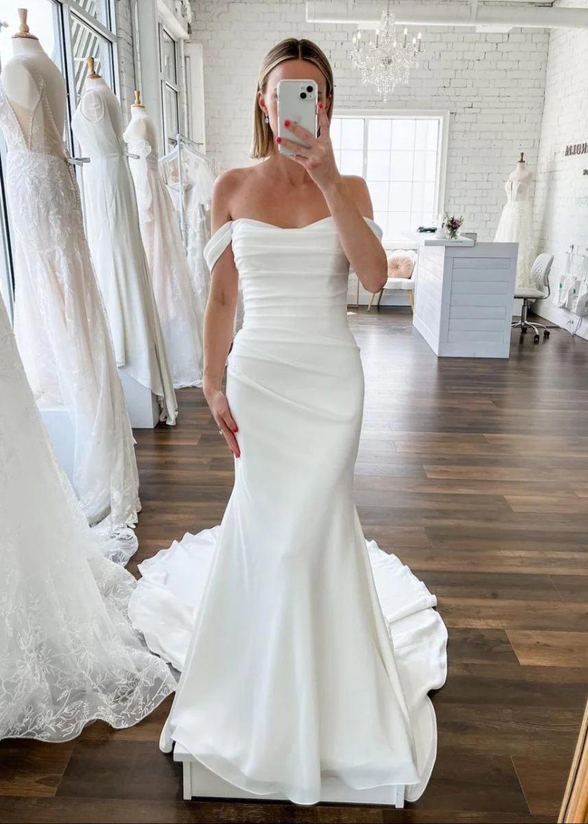 Elegant Mermaid Off the Shoulder Elastic Long Wedding Dresses