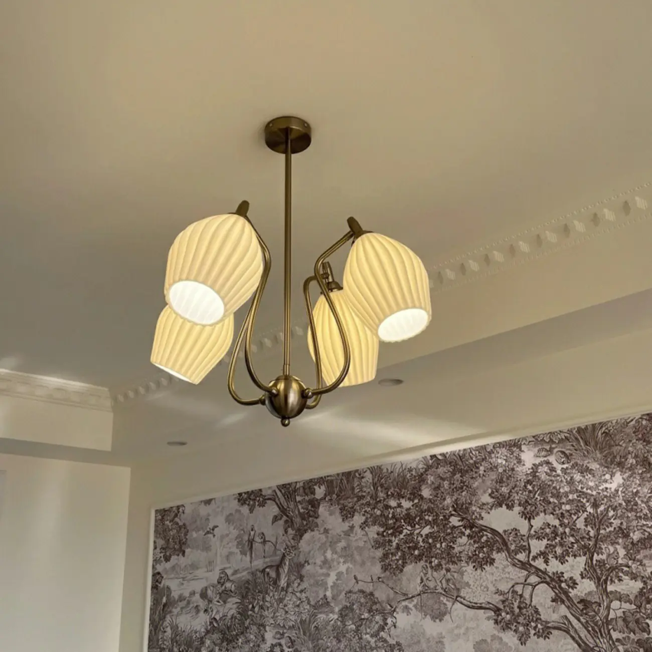 Modern Elegant  White Glass Chandelier for Living Room