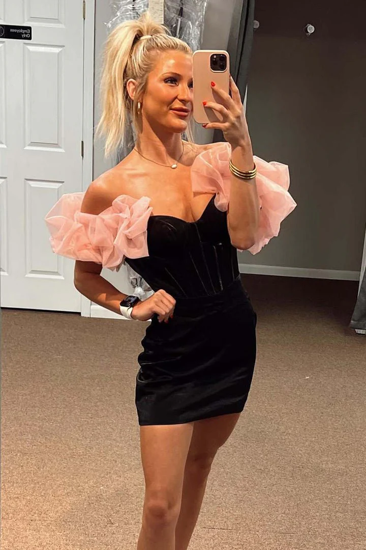 Black Off the Shoulder Velvet Tight Homecoming Dress