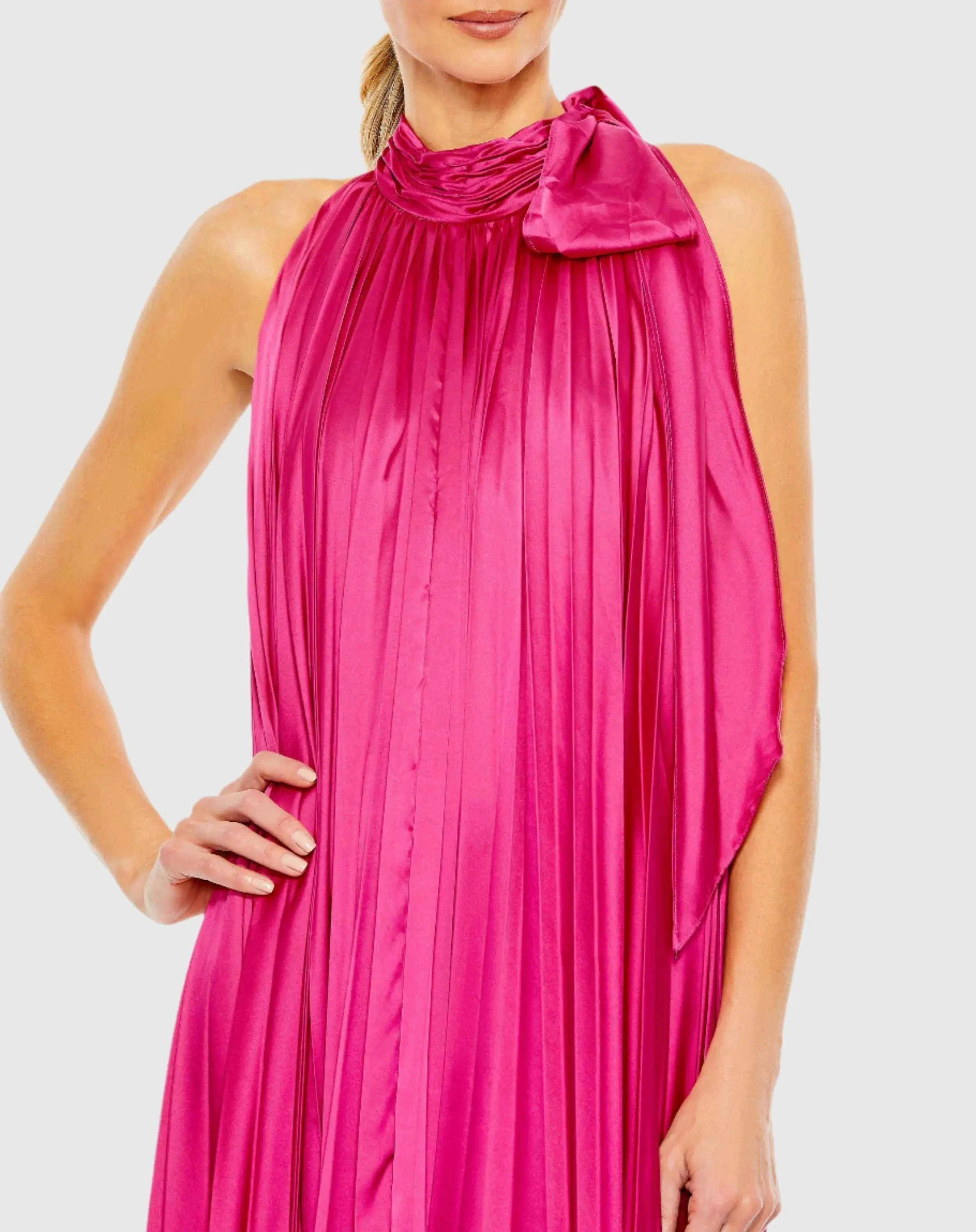 Pink Pleated Halter Neck Trapeze Gown