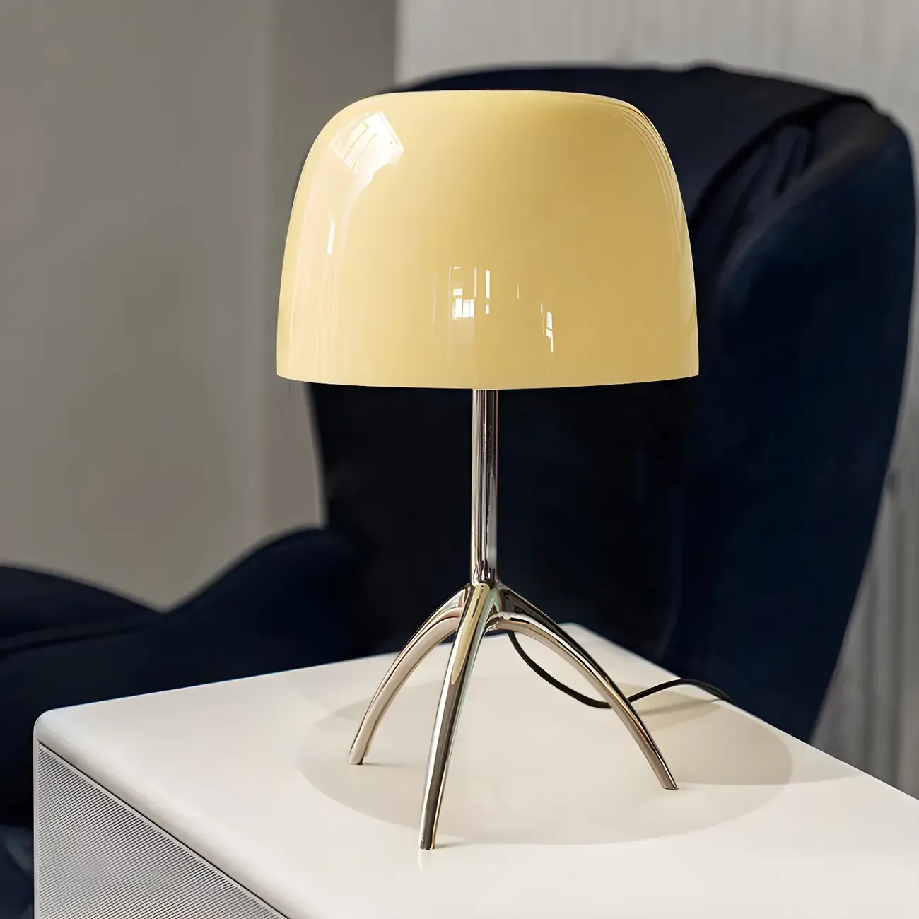 Yellow Glass Shade Metal Tripod Table Lamp for Living Room