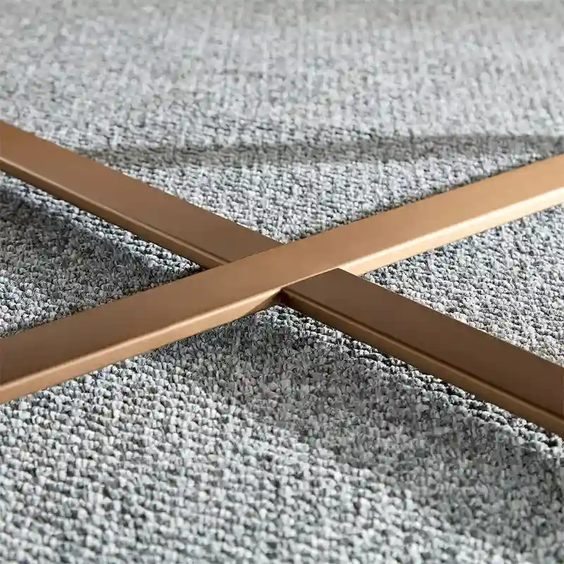 Modern 31.5 Round Coffee Table with Sturdy Metal Pedestal