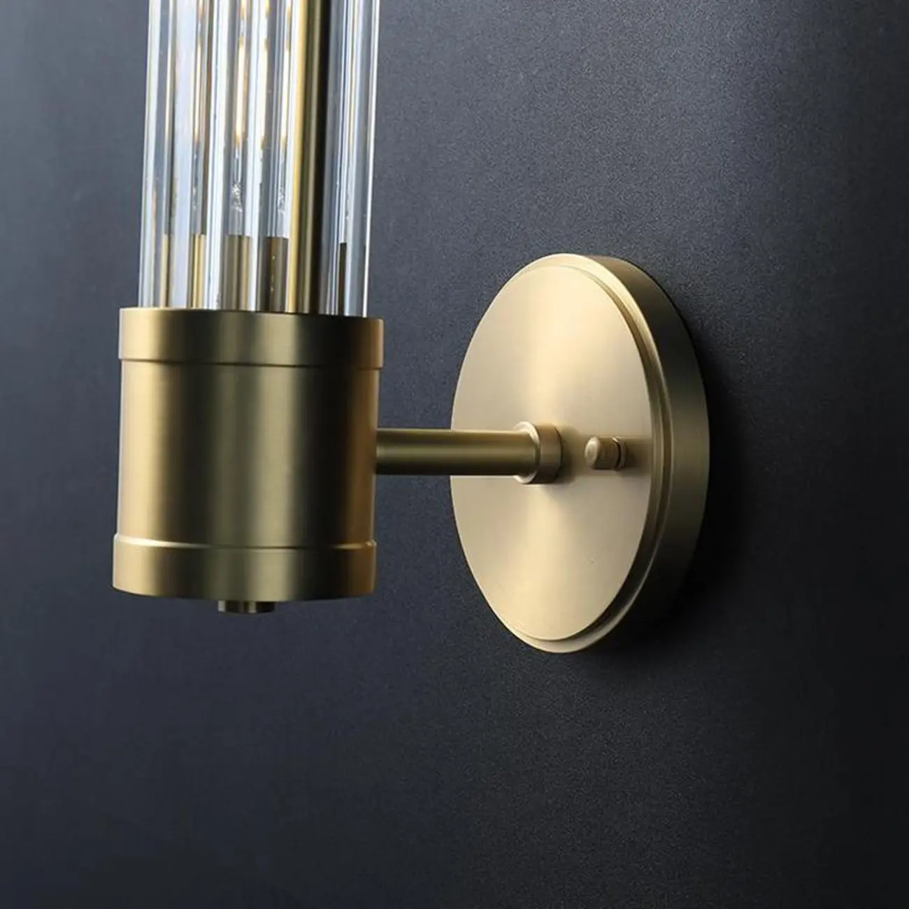 Modern Gold Cylinder Metal Vanity Light with Clear Stripe Glass