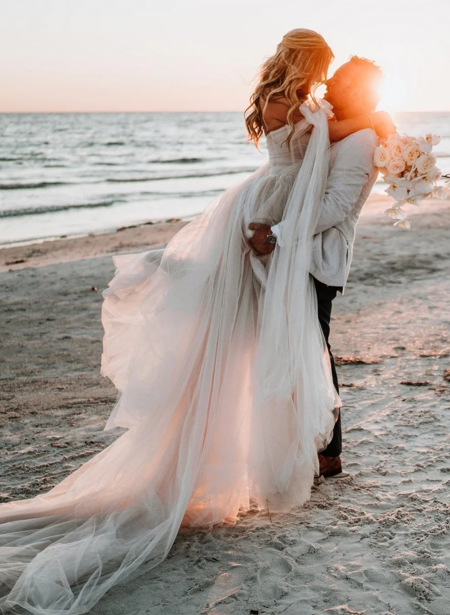 Beach Pleated Tulle Off-The-Shoulder A-Line Wedding Dresses With Slit