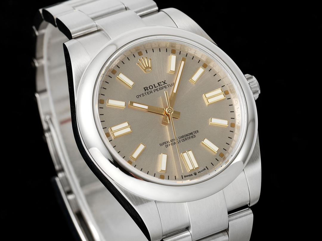 Detailopname van de wijzerplaat met de typische Oyster Perpetual indeling