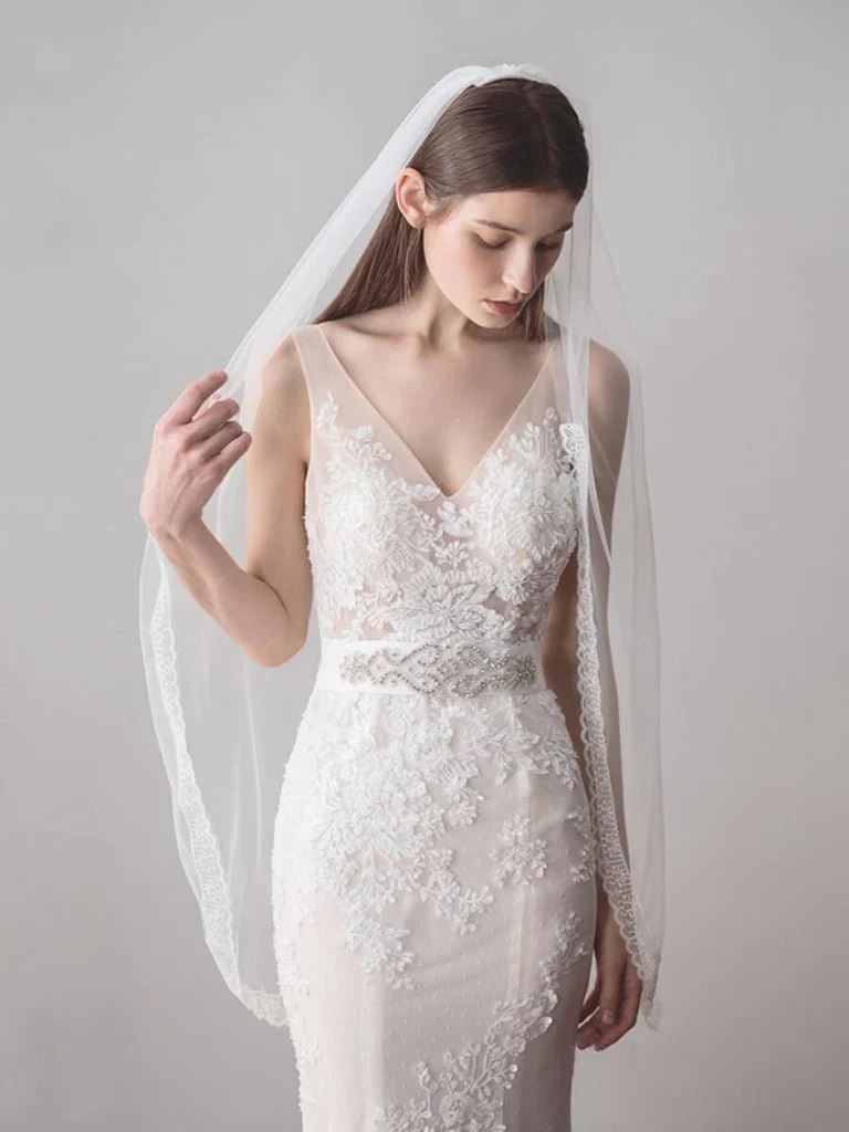 Ivory Tulle Wedding Veils One Layer Bridal Veil with Lace Hem