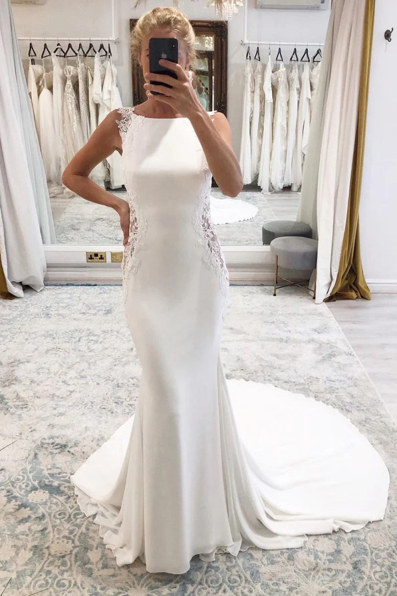 White Long Mermaid Boho Wedding Dress with Appliqued