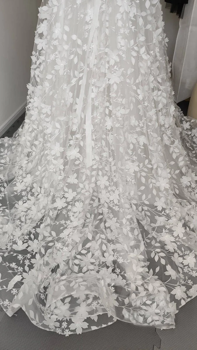 Sexy Floral A-Line Boho Lace Sleeved Long Wedding Dress with Sweep Train