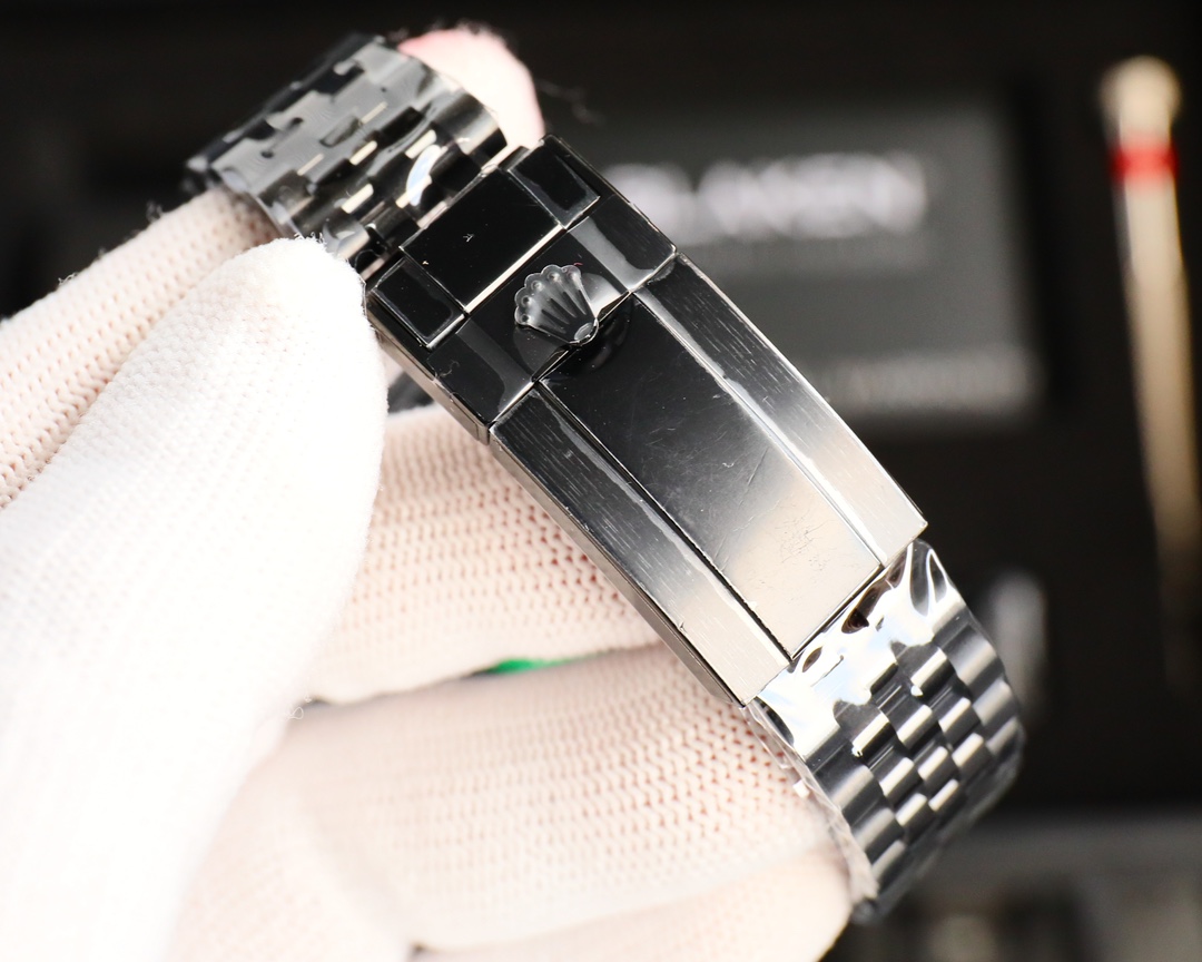 Rolex Submariner replica clasp and bracelet