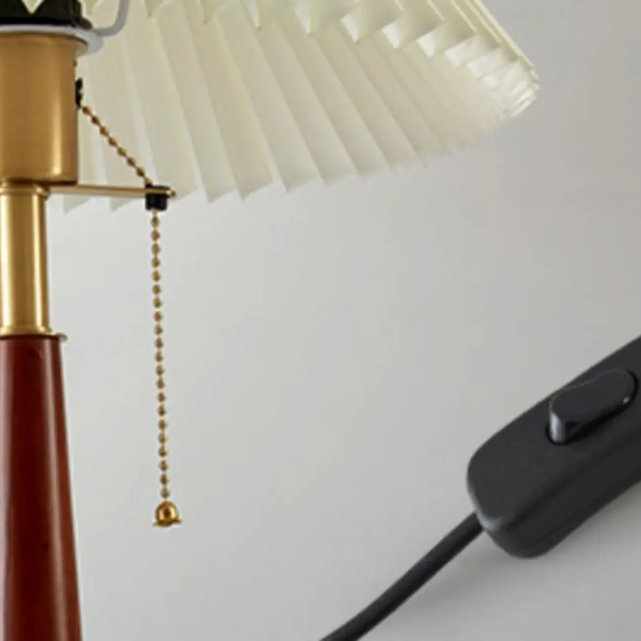 Elegant Metal Round Base Cone Fabric Shade Table Lamp