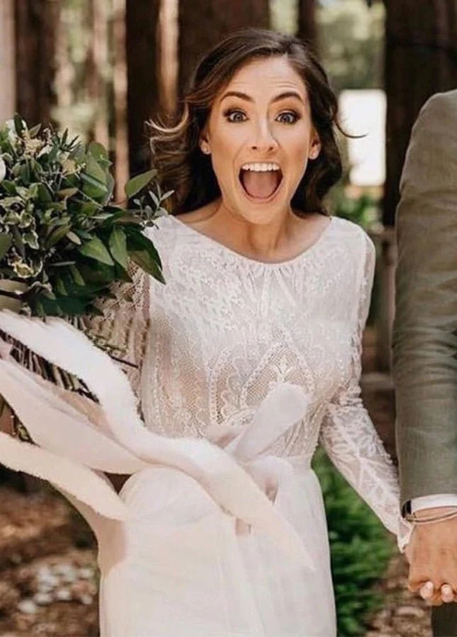 Beach Gorgeous Lace A-Line Appliqued Open Back Wedding Dress With Long Sleeves