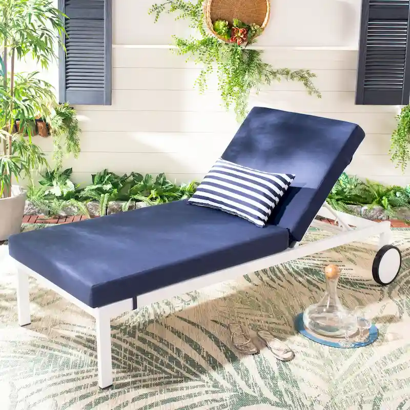 SAFAVIEH Outdoor Miya Sun Lounger - 72.8 W x 27.6 D x 33 H - 73Wx33Dx28H