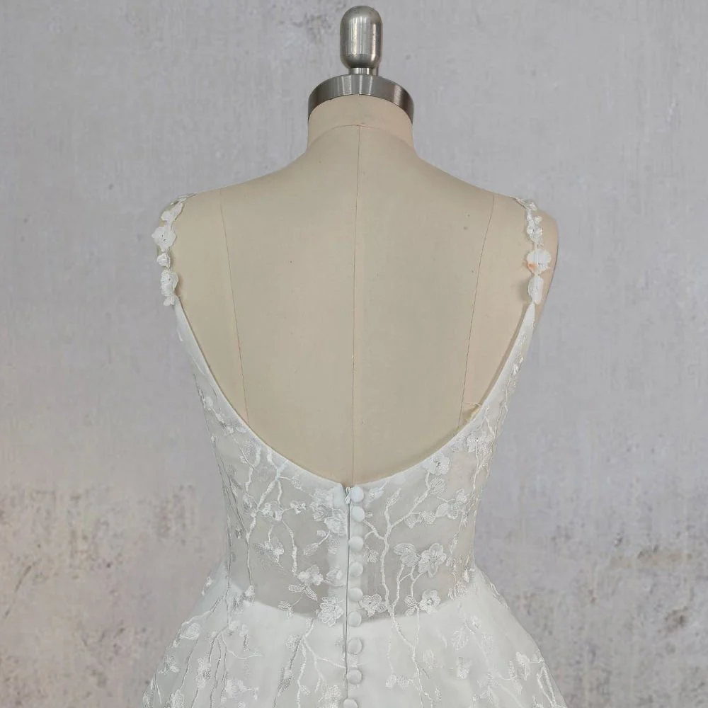 A-Line White Flower Appliqued Tulle Wedding Dress