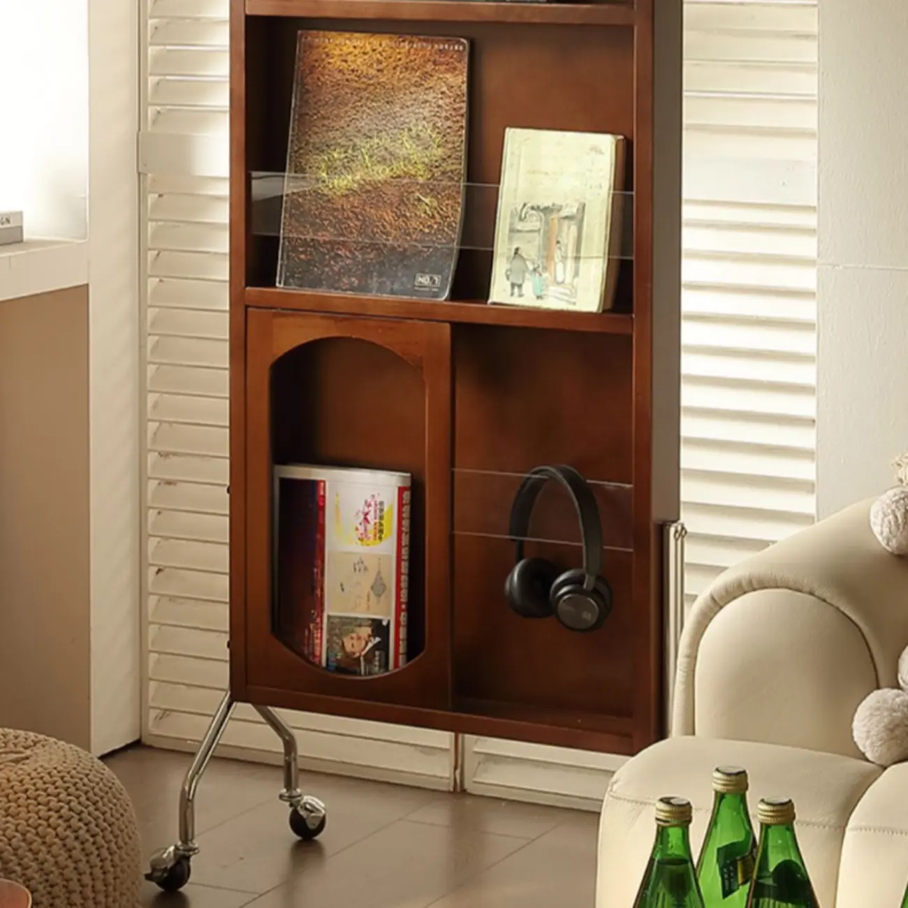 Vertical Wooden Closed Back 5-Shelf Mobile Bookcase