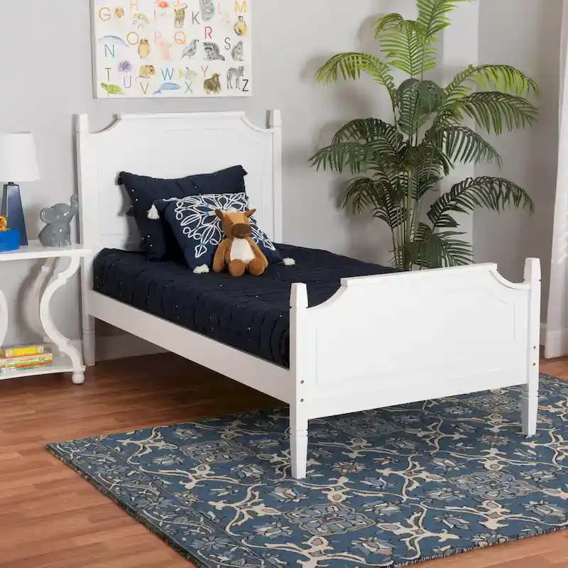 White Wood Platform Bed, Traditional Style, Full/Queen