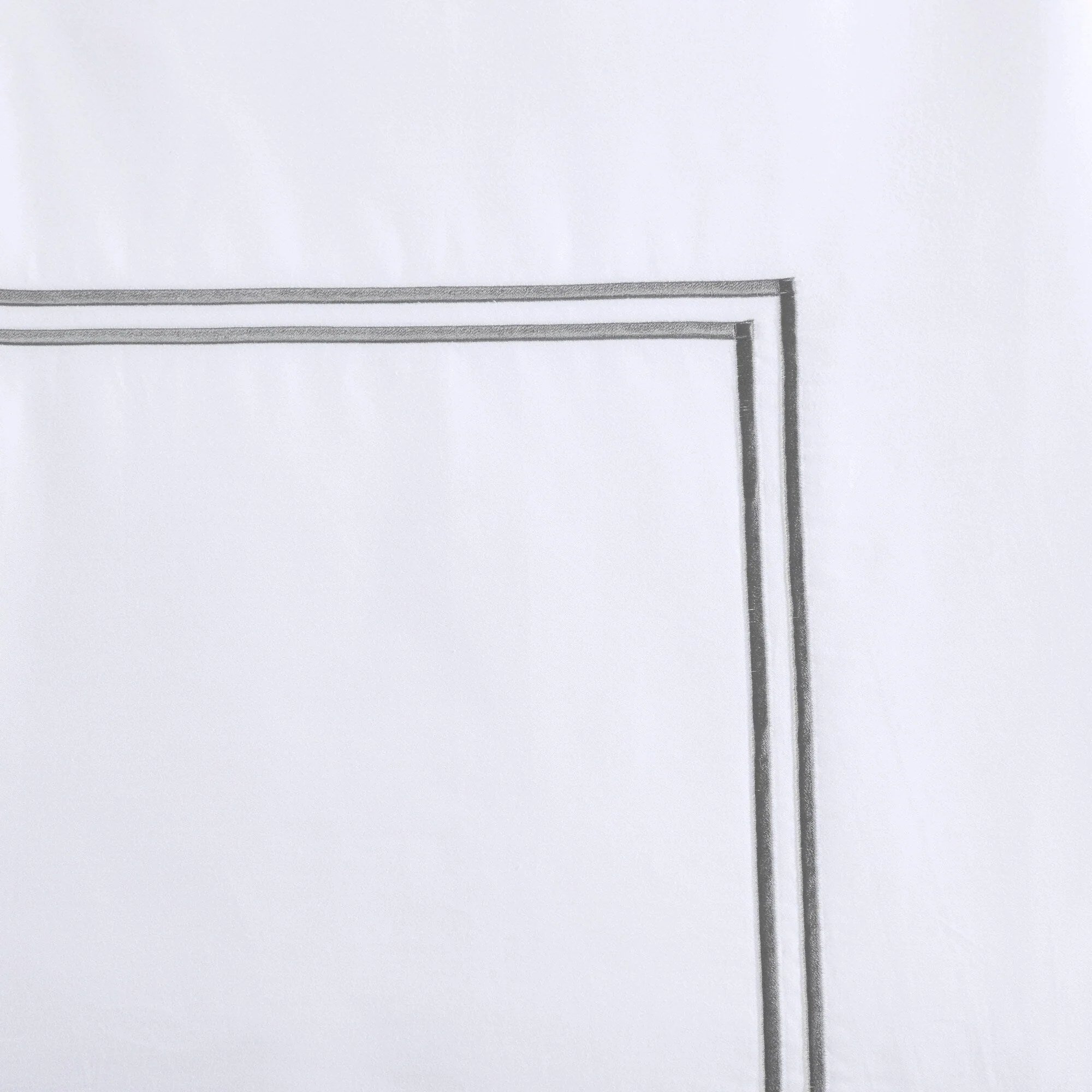 Madison Park Signature 500 Thread Count Luxury Collection 100% Cotton Sateen Embroidered Duvet Cover Set