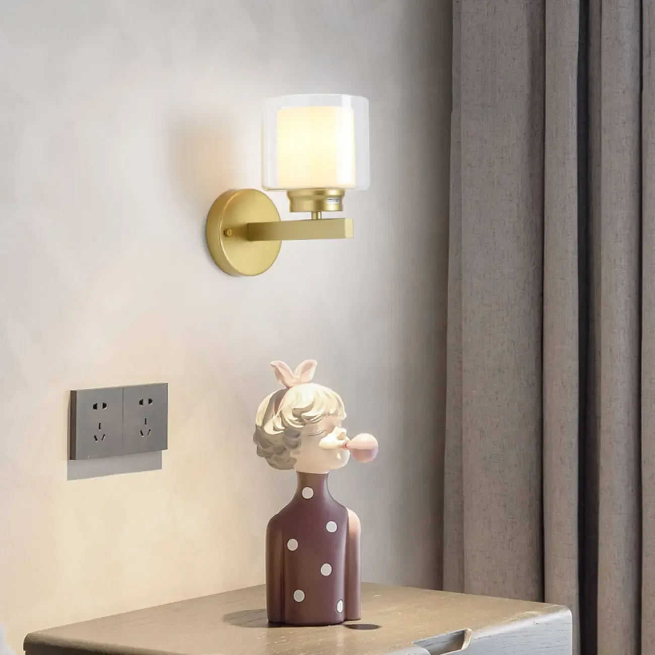Modern Cylinder Brass Glass Shade Wall Sconce Light Fixture