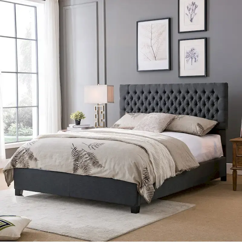 Kaelyn Upholstered Tufted Queen Bed