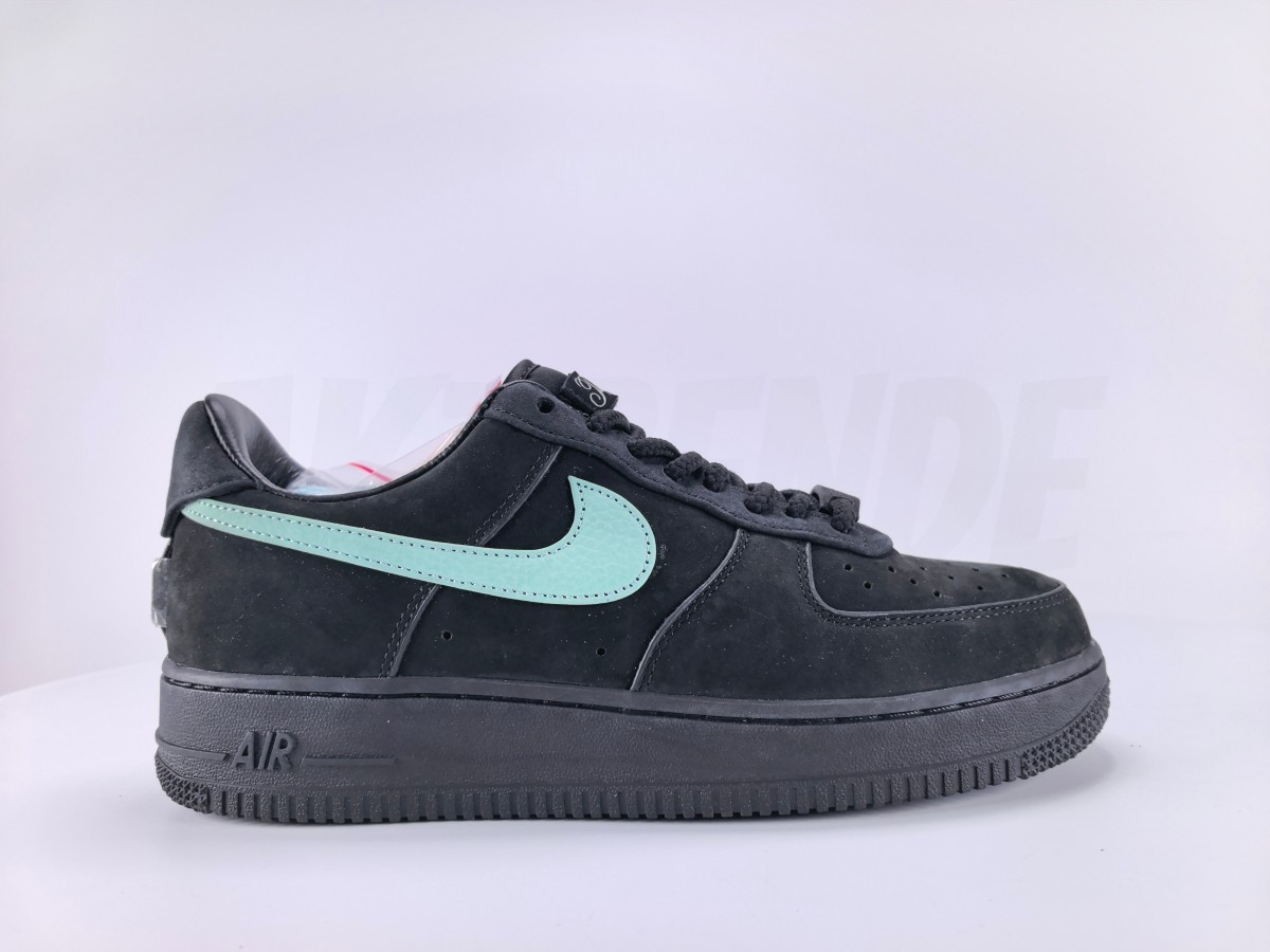 Nike Air Force 1 Low Tiffany & Co. 1837 - Aktrende