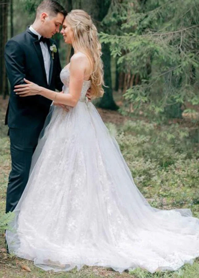 Sweetheart A Line Sleeveless Lace Appliques Tulle Country Bridal Gowns