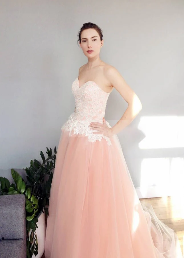 Blush Pink Sweetheart A-Line Tulle Skirt Appliques Wedding Dresses