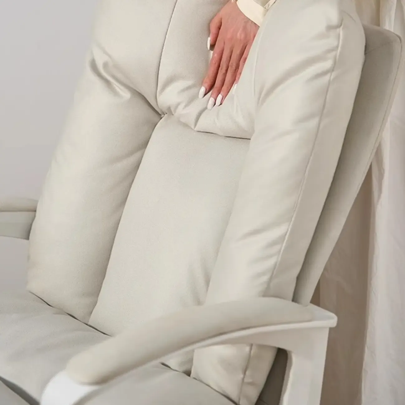 Trendy Cream Leather Padded Swivel Office Chair