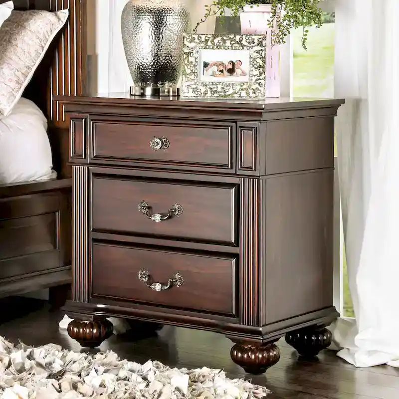 Vame Traditional Walnut Wood 2-Piece Poster Bedroom Set by Furniture of America