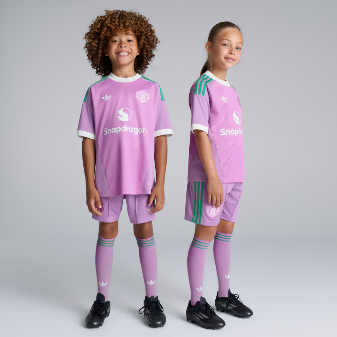 Kid's Manchester United Away Goalkeeper Kit 2026/27