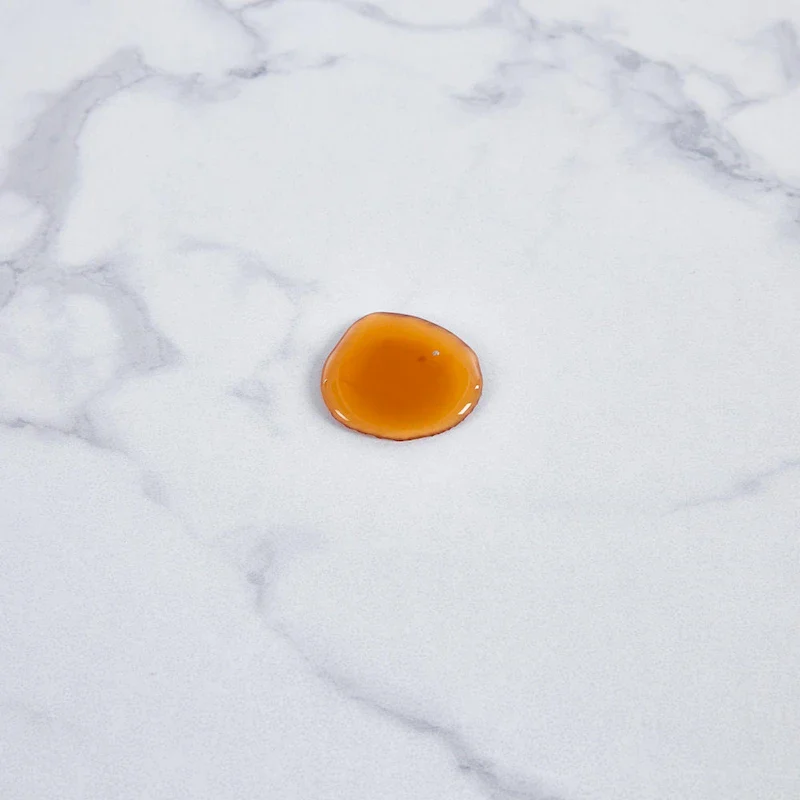 Round Tulip Table with MDF Top, Pedestal Design