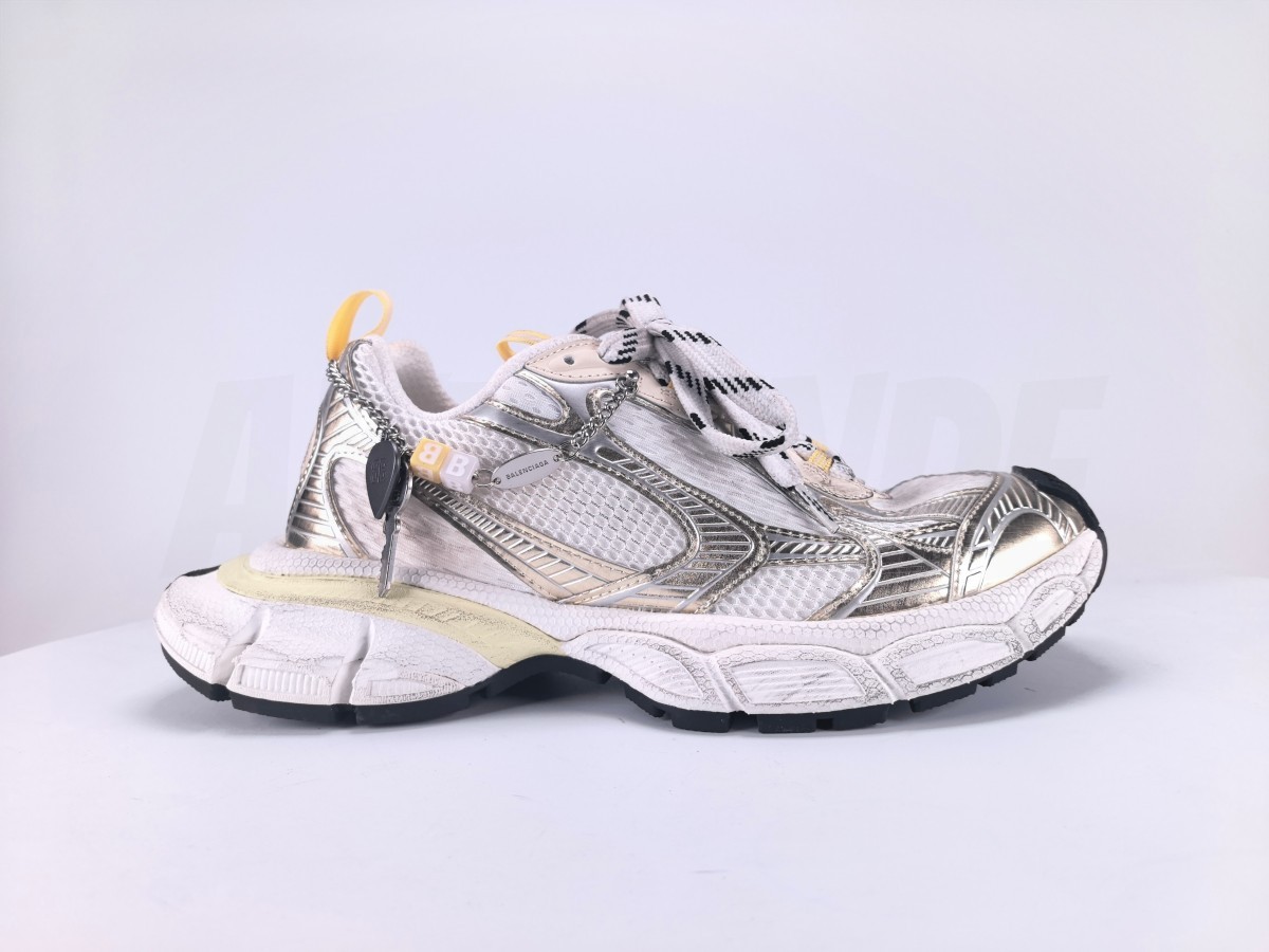Balenciaga 3XL Sneaker with Charms - Aktrende